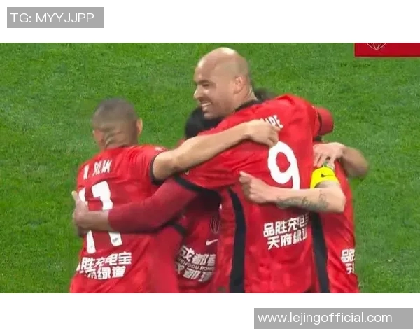 中超联赛：多特蒙德逆转拜仁上演惊天大逆转全场沸腾